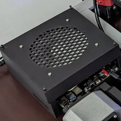 Hộp bảo vệ BTT Octopus và Raspberry Pi có quạt 120mm làm mát
