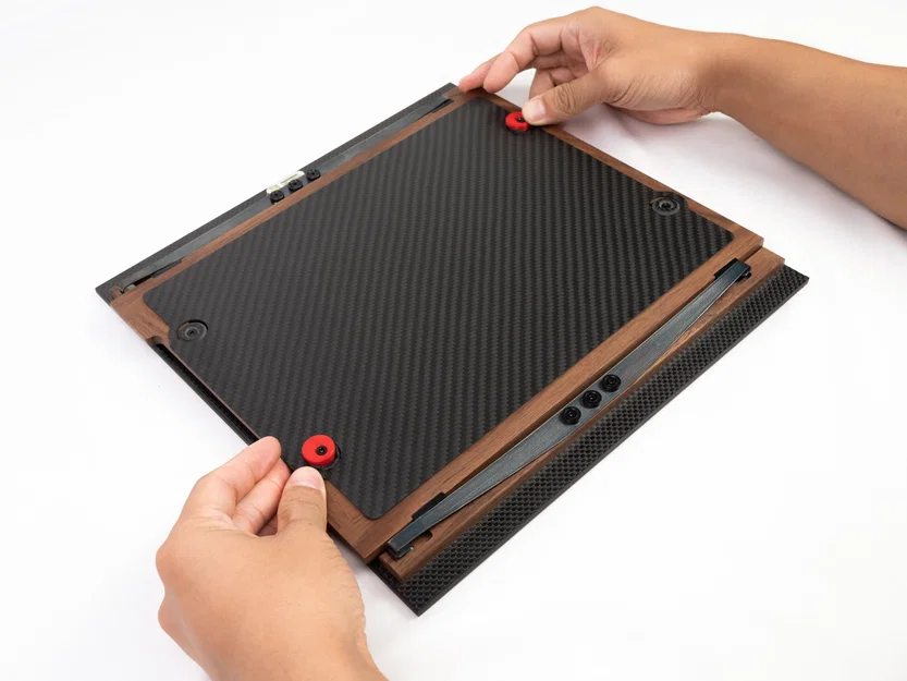 Tấm bảo vệ màn hình lấy nét máy ảnh khổ lớn 810 (Carbon Fiber) - Image 2
