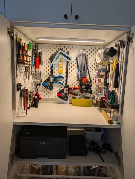 Ngàm gắn Ikea Skådis vào tủ PLATSA (Ikea Skådis PLATSA cabinet mount) - Image 1