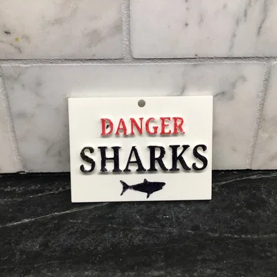 Biển báo 3D Danger Sharks hài hước trang trí hồ bơi