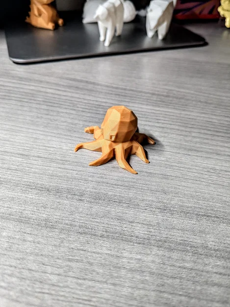 Bạch tuộc Low Poly dễ thương để bàn (Cute Low Poly Desk Octopus) - Image 3