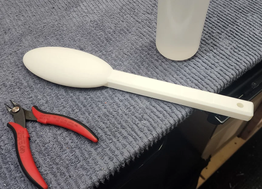 Dụng cụ hỗ trợ bôi thuốc và gãi lưng 3D in không cần support - Image 1