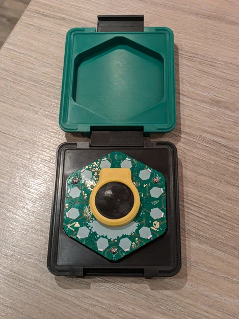 Hộp bảo vệ Tildagon (Tildacase) cho thiết bị EMFcamp 2024 - Image 1