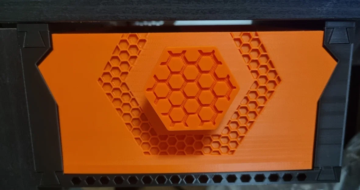Ngăn kéo Gridfinity (Schublade/Drawer) gắn dưới bàn hoặc kệ - Image 1