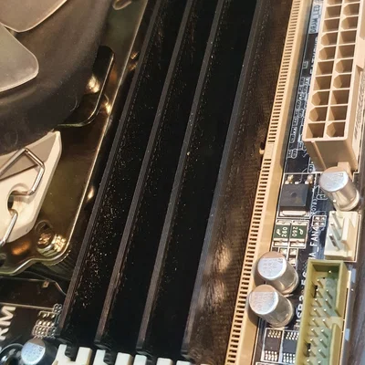Nắp đậy khe cắm RAM DDR3 - Giải pháp chống bụi hiệu quả cho PC