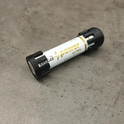 Adapter nhẹ V2 chuyển AAA sang AA (giảm 11g)