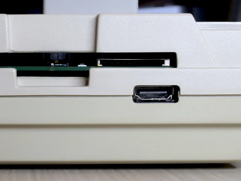 Giá đỡ đầu nối HDMI cho Amiga 500 (V2) - Image 4