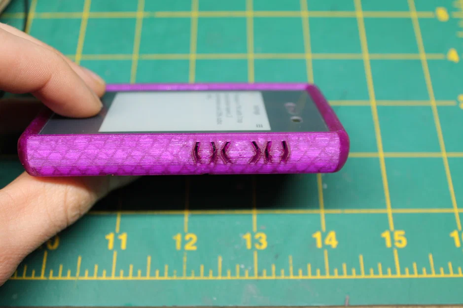 Ốp lưng bảo vệ 3D cho Light Phone 2 bằng nhựa dẻo TPU - Image 2