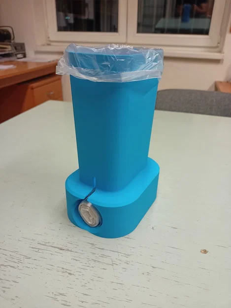 Giá đựng và nhả túi ni lông 3D thông minh (Kelímek na odvíjení sáčku) - Image 2