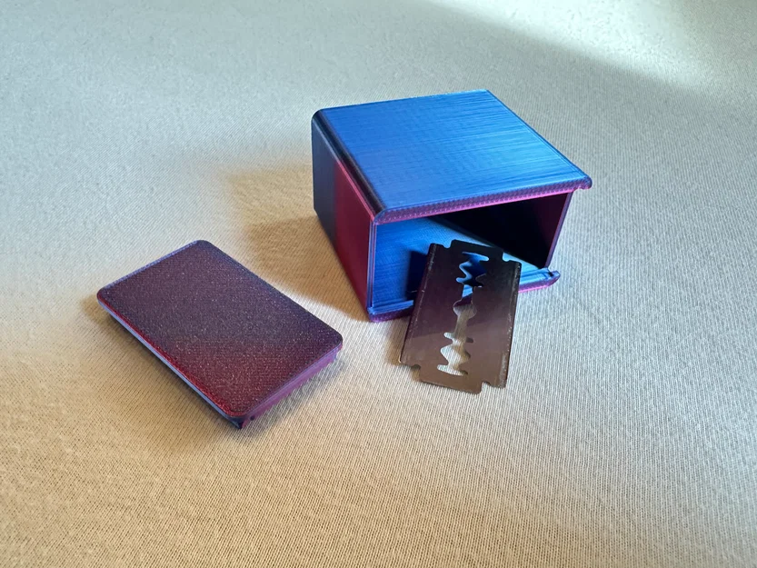 Hộp đựng lưỡi dao cạo (Razor Blade) có nắp - Image 3