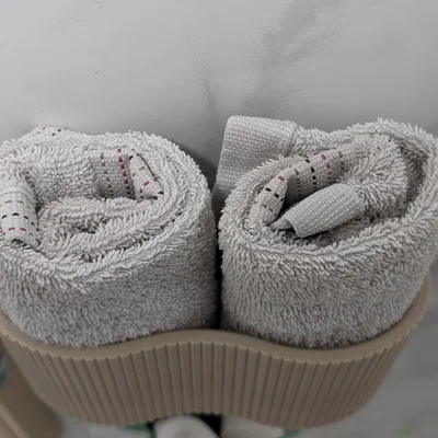 Kệ treo khăn (Towel Rack)