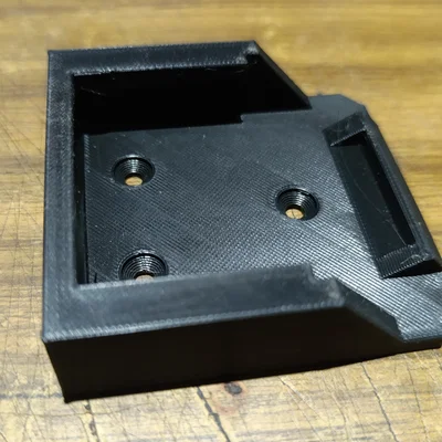 Giá treo pin WEN 20V MAX 3D - Giải pháp lưu trữ pin thông minh