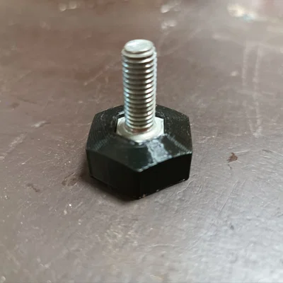 Nắp chụp chân ốc M8 - Giải pháp điều chỉnh độ cao bàn thông minh
