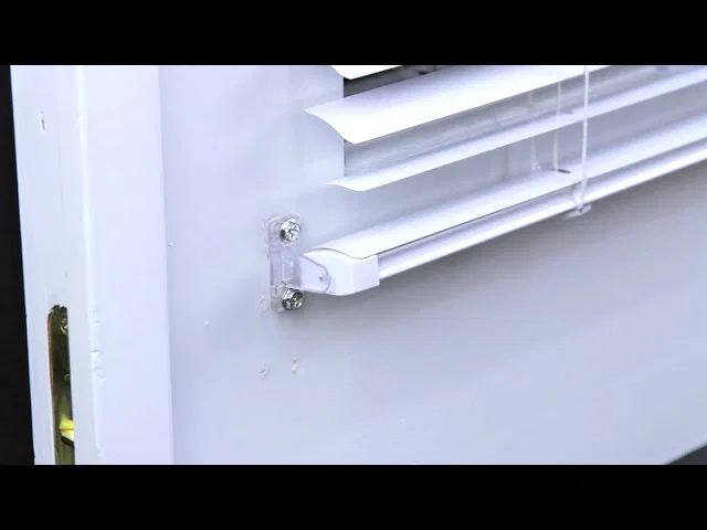 Ngàm giữ rèm cửa (Door Blind down holding Bracket) - Image 5
