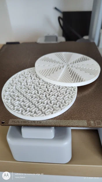 Miếng lót ly 3D thông minh - Giải pháp chống tràn nước hiệu quả - Image 1