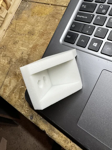 Bộ gia cố thanh dẫn hướng máy cưa bàn Stanley 3D Printing - Image 5
