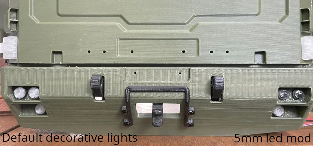 Mod gắn LED cản trước cho Armadillo Off-road truck - Image 1
