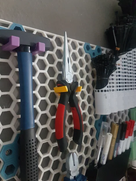 Giá treo kìm điện Cimco cho bảng Honeycomb Storage Wall - Image 1