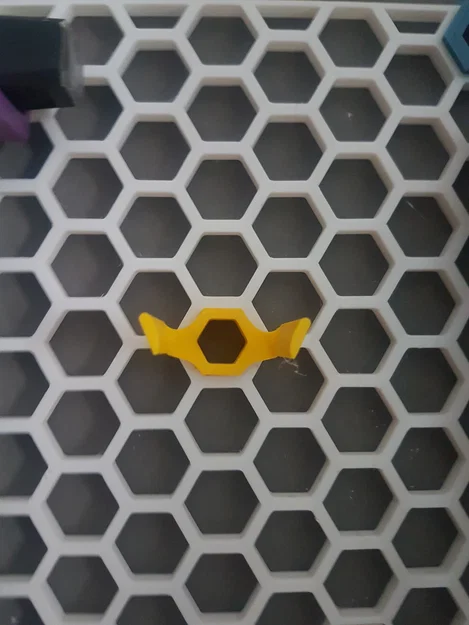 Giá treo kìm điện Cimco cho bảng Honeycomb Storage Wall - Image 3