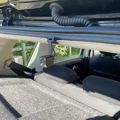 Ngàm gắn dashcam sau (rear dashcam mount) không cần khoan xe