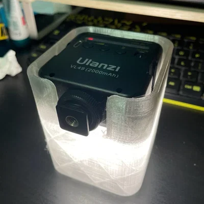 Bộ khung 3D biến đèn LED Ulanzi VL49 thành đèn bàn tiện lợi