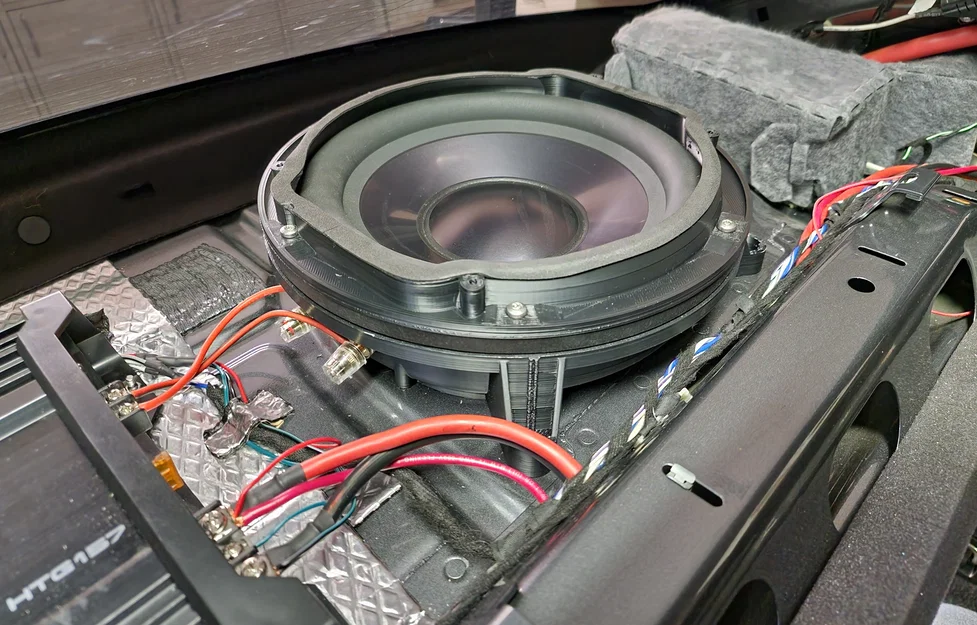 Giá đỡ adapter subwoofer 10" V2 cho Audi A3/S3 8V/8V5 (thay 8V0035412) - Image 27