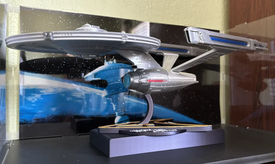 Đế trưng bày 3D Enterprise-A (2 mảnh) cho mô hình Star Trek - Image 2