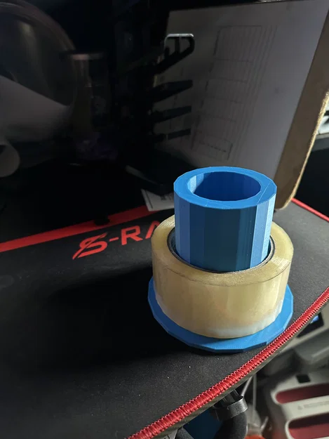Giá đỡ cuộn băng keo (Duct tape holder) in 3D tiện lợi cho bàn làm việc - Image 1