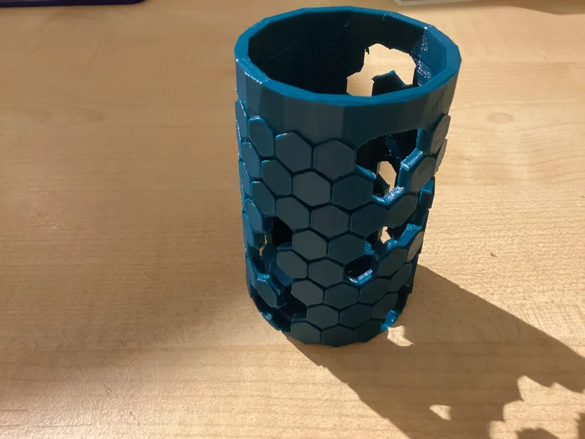 Ống cắm bút lục giác in 3D - Phụ kiện trang trí bàn làm việc đẹp - Image 2