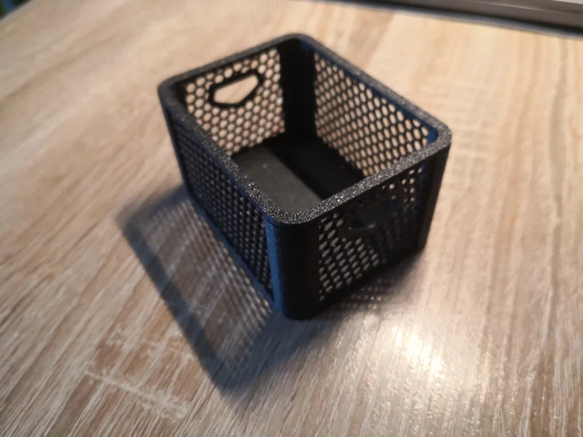 Mô hình thùng nhựa mini (Crate) để bàn độc đáo - Image 1