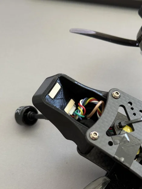 Giá đỡ ăng-ten SMA và module GPS M10 cho khung AOS 5 V5 - Image 3