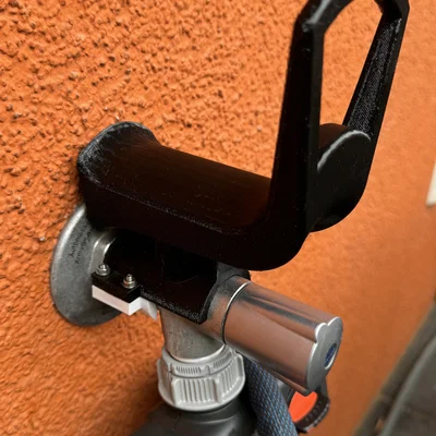 Giá treo ống tưới vườn gắn vòi nước (Kemper)