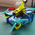 PARTE DERECHA e IZQUIERDA – Giá đỡ/kệ trưng bày cho drone 210mm - Thumbnail 2