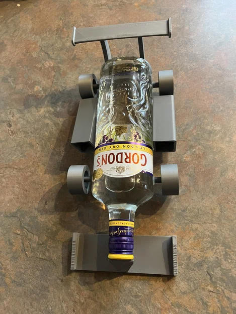 Bottle Racecar – Trang trí chai thành xe đua - Image 1