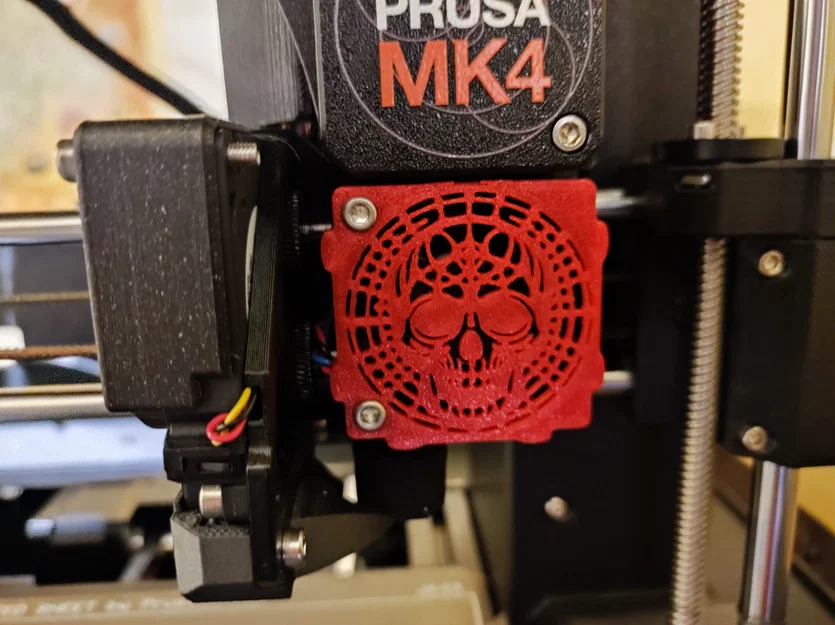Nắp đậy quạt tản nhiệt họa tiết đầu lâu cho Prusa MK4 - Image 1