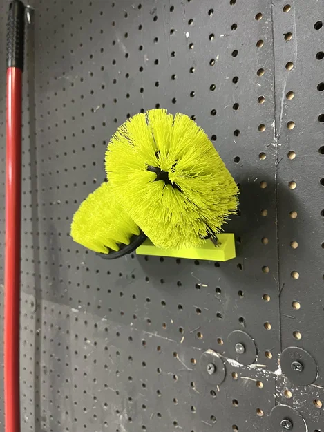 Ngàm treo pegboard cho chổi khoan Ryobi (Ryobi Drill Brush Pegboard Mount) - Image 1