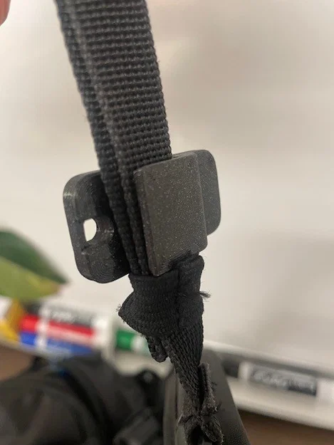 Còi mỏng gắn dây đai ngực balo (Backpack Chest Strap Whistle Thin) - Image 2