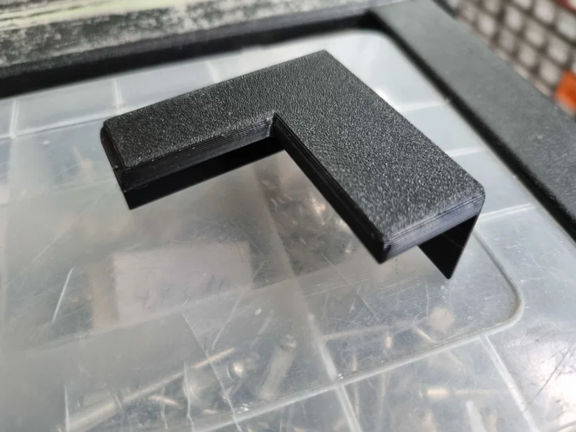 Ốp bảo vệ góc cho thùng nhôm định hình (Soft corner bracket) - Image 3