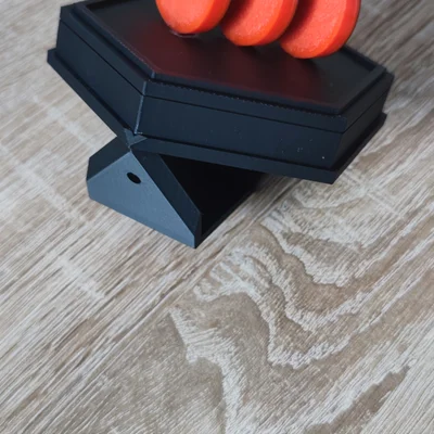 Printables Abzeichen Wandhalterung Regal – Giá treo tường trưng huy hiệu