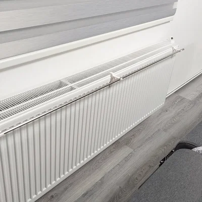 Móc treo khăn tiện ích cho lò sưởi Korado (Radiator hooks)