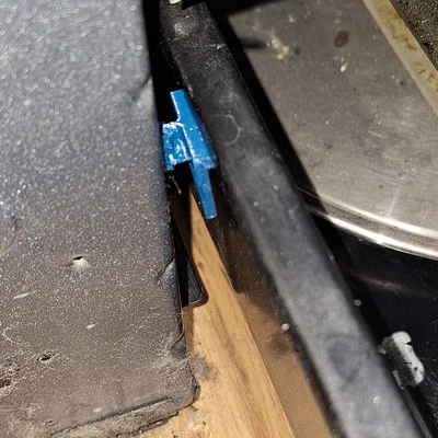 Cữ dẫn hướng ngăn kéo lò Frigidaire (Frigidaire oven drawer guide)