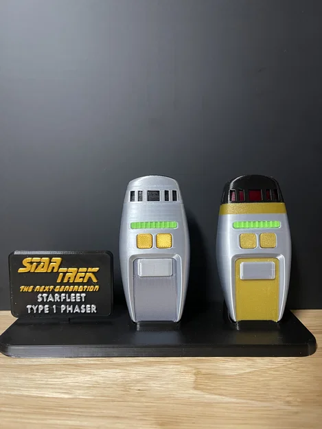 Giá trưng bày kép cho mô hình Star Trek Type 1 Phaser in 3D - Image 1