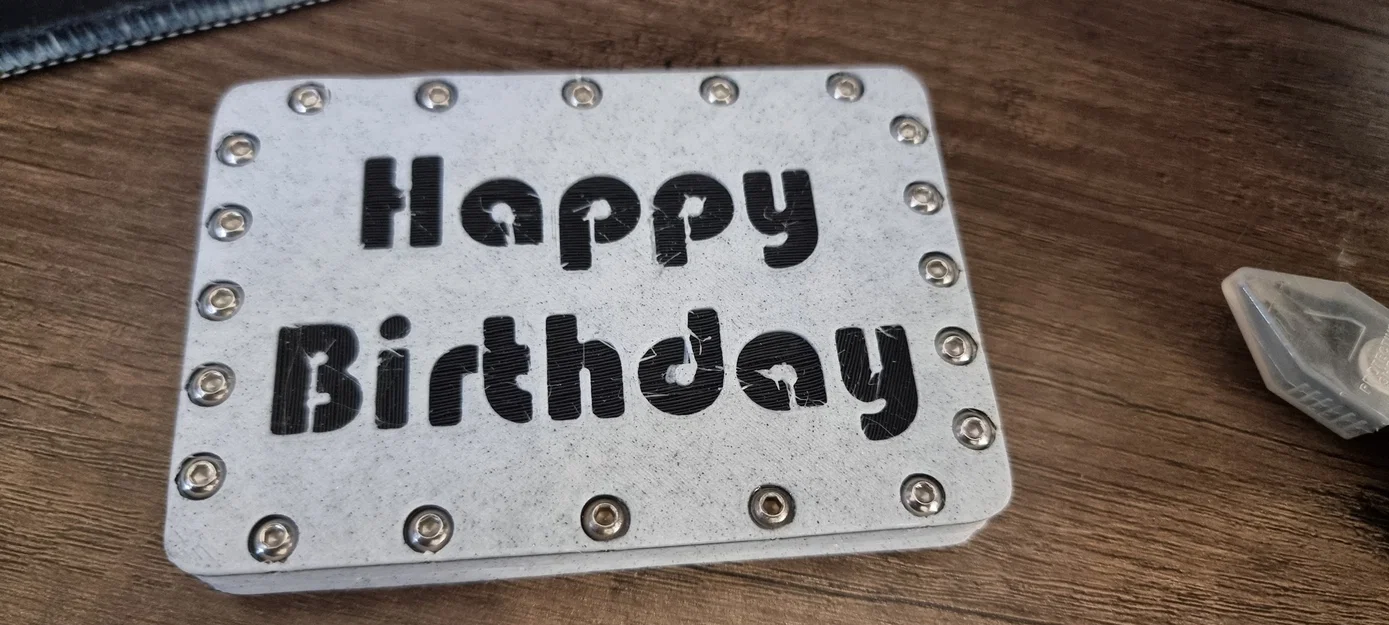 Hộp đựng gift card sinh nhật PRANK (nhưng không hẳn) – Happy Birthday - Image 1