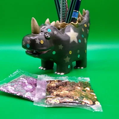 Ống cắm bút khủng long (Dino pencil holder)