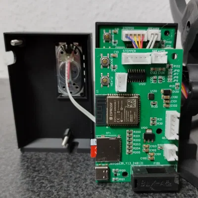 Bảng mạch ESP32 S3 cho dự án Đồng hồ Geneva thông báo giờ