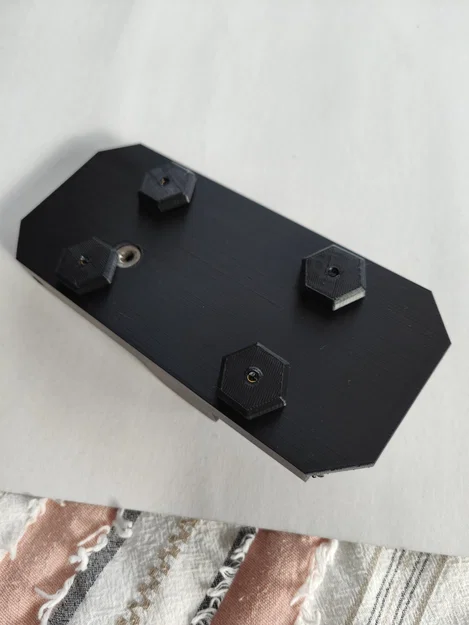 Hộp/khay dụng cụ K1 gắn sau máy (Basic rear mount K1 tool box) - Image 6