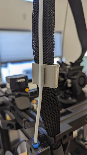 Ender 5S1 - Kẹp dẫn Cable & Bowden Tube Guide - Image 2