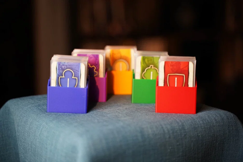 Hộp đựng thẻ bài Hadara (Hadara Card Container) - Image 2