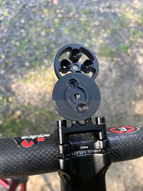 Token ngàm Quad Lock cho mount máy tính xe đạp Barfly - Image 2