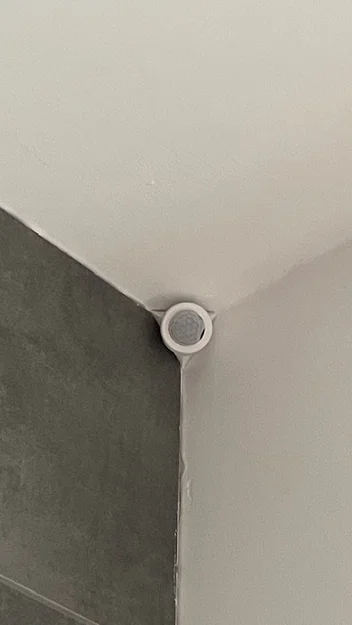 Giá treo cảm biến chuyển động góc tường (Corner PIR Mount) - Image 3